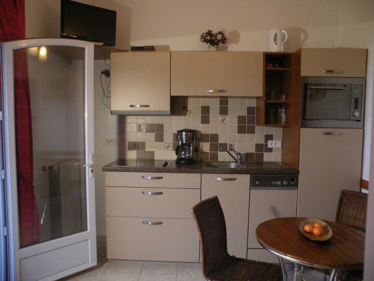 Villa Liamone Studio Fuer 3 Personen , 400 M Vom Strand, Pool, Klimaanlage Sagone  Exterior photo